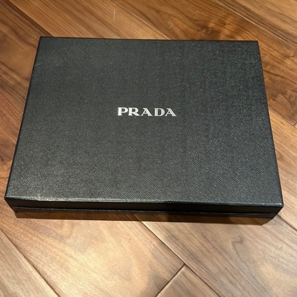 Prada box